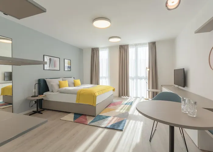 Aparthotel Candlewood By Ihg 3*